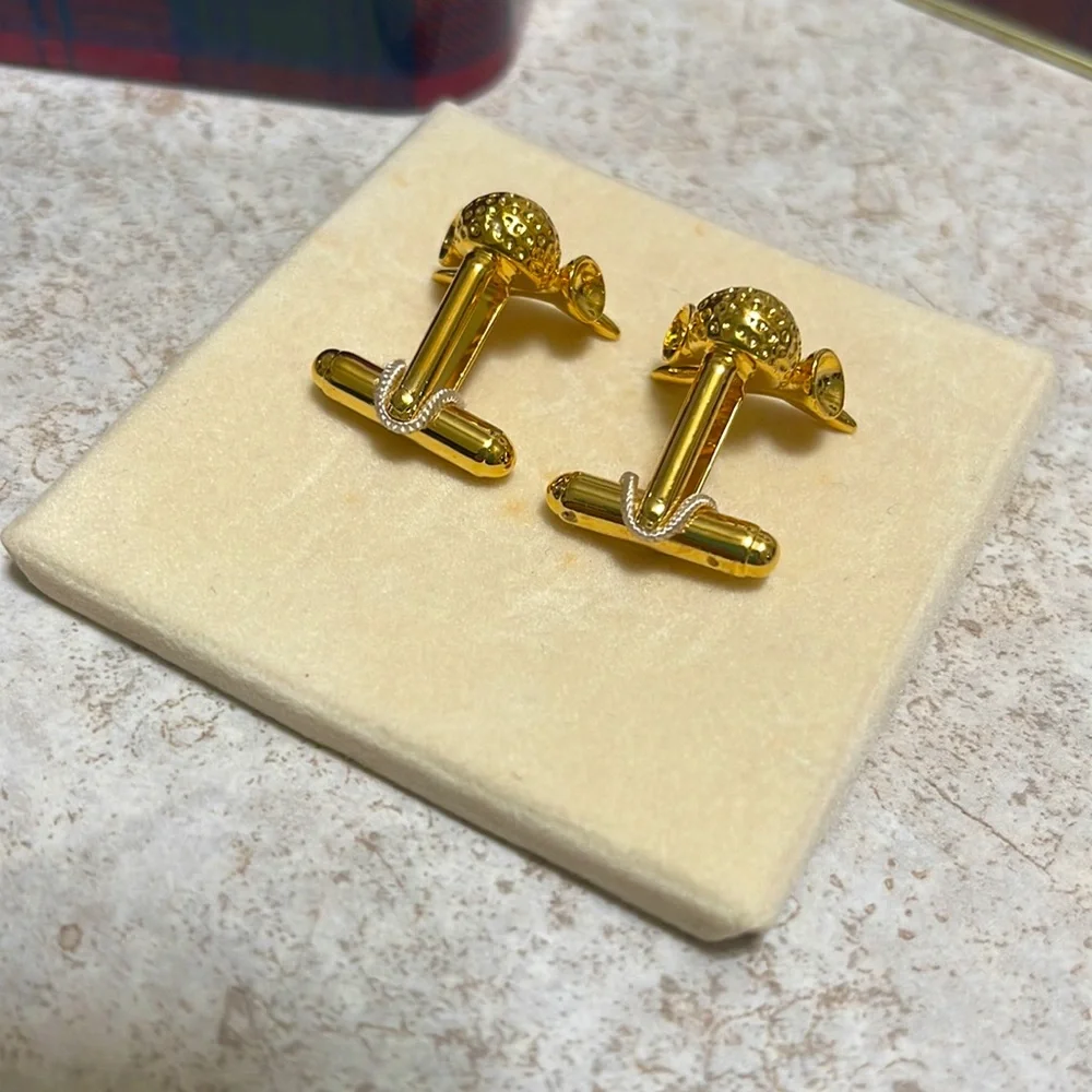 BNWT VINTAGE PIERRE CARDIN “GOLD TONE GOLF BALL & TEES CUFF LINKS IN PLAID TIN